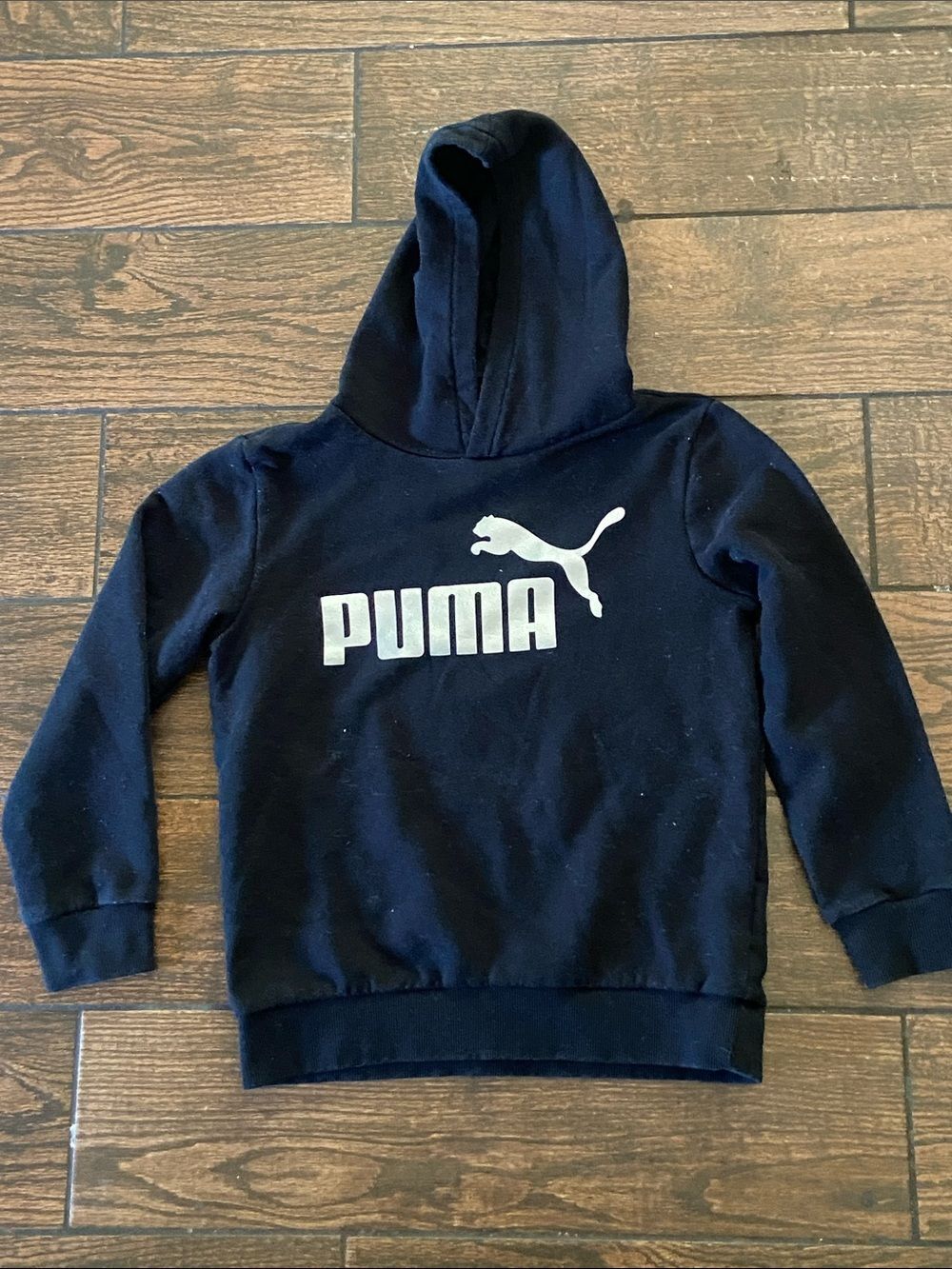 10/$50 Puma Boys Black Hoodie with White Logo Size US M (10-12)